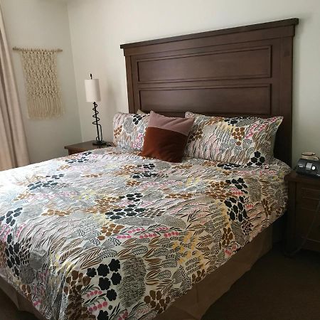 Luxurious & Spacious Mountain Retreat Канмор Екстериор снимка