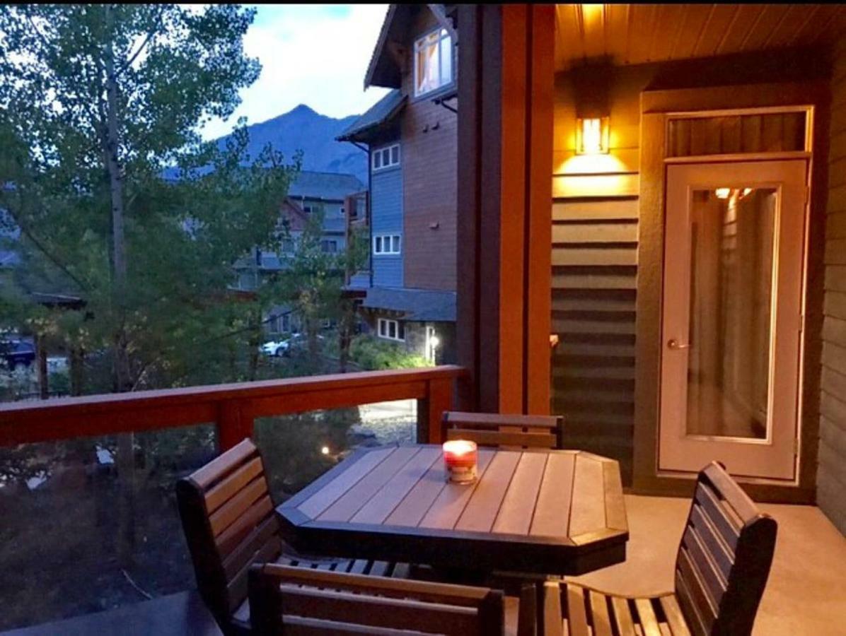 Luxurious & Spacious Mountain Retreat Канмор Екстериор снимка